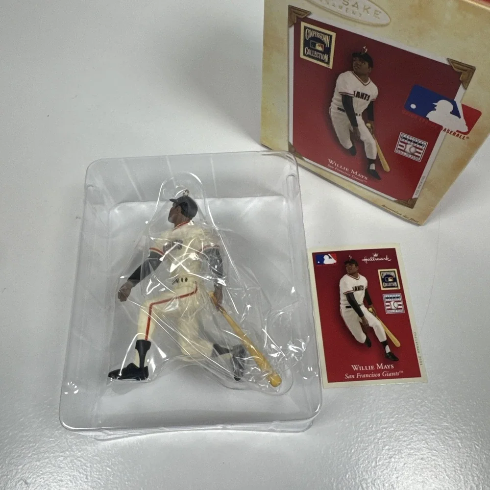 Hallmark Keepsake Ornament 2004 MLB San Francisco Giants Willie Mays